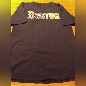Boston Sports Teams Sox/Patriots/Celtics/Bruins Large Navy Blue T-Shirt